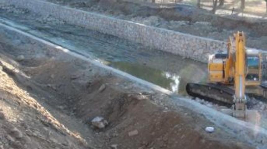 Muş Dereleri Islah Ediliyor