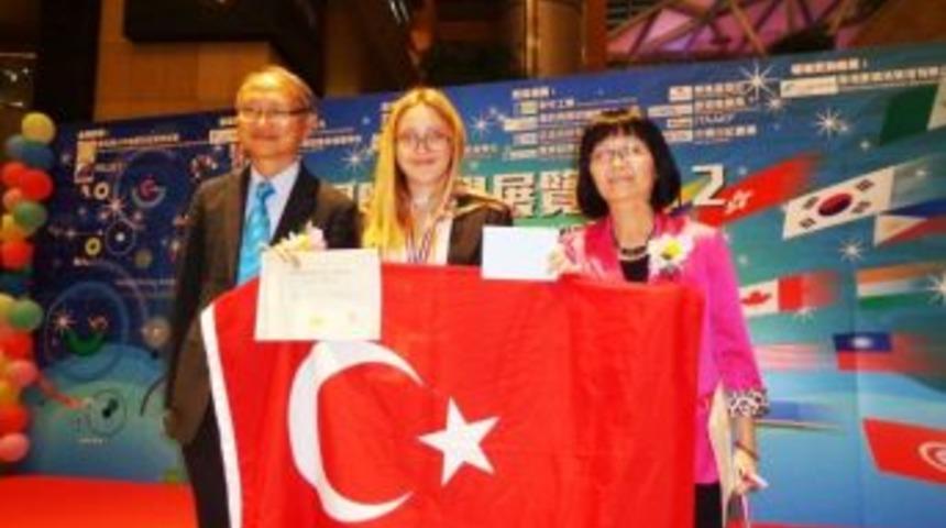 &Ouml;zce Ve Ece'nin B&uuml;y&uuml;k Başarısı