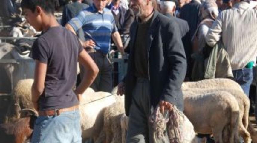 Belediyeden '&uuml;retene De, Satana Da Destek'