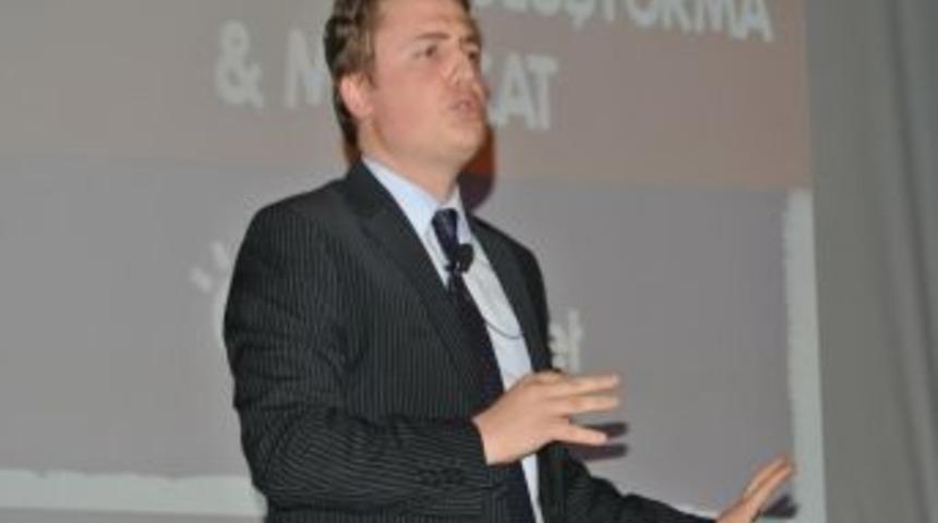 &Uuml;niversiteliler Kariyer Planlamasını Mezun Olmadan Yapmalı