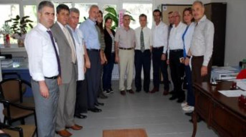 Ak Parti&rsquo;den Toplum Sağlığı Merkezi M&uuml;d&uuml;r&uuml;ne Ziyaret