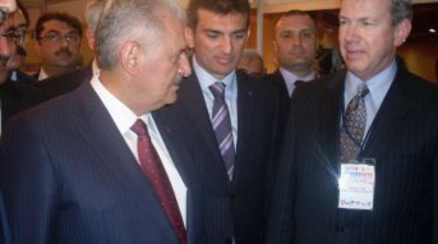 Ulaştırma Bakanı'ndan Ucuz Bilet Tavsiyesi: Tatil Planını Evvelden Yapın