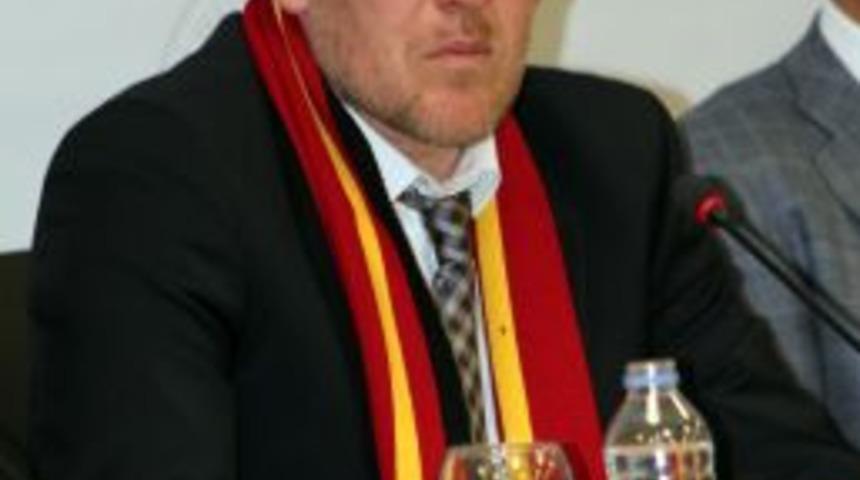 Kayserispor&rsquo;un Yeni Hocası Robert Prosinecki, Resmen Takımın Başında