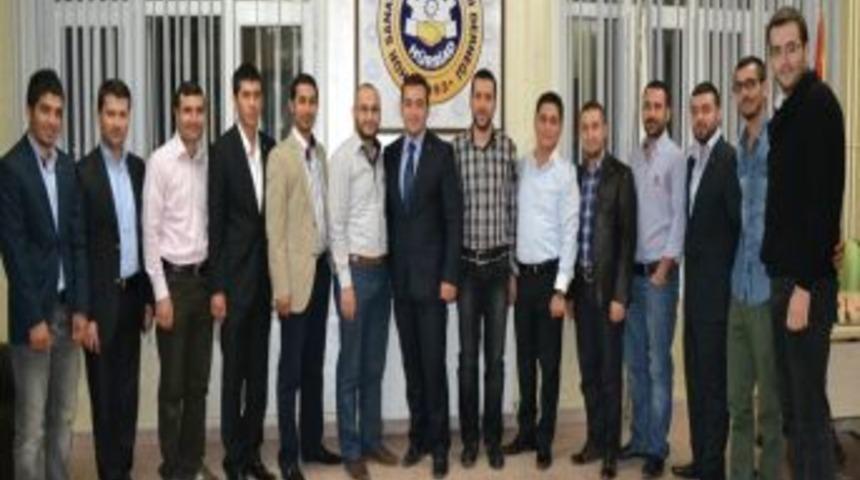 Uğur: Gen&ccedil; Iş Adamlarına Vizyon Kazandırmayı Hedefliyoruz