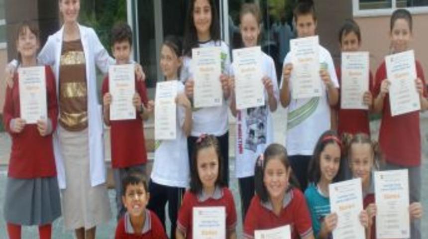 Işık Koleji, UCLES Sınavlarında Y&uuml;zde Y&uuml;z Başarı Sağladı