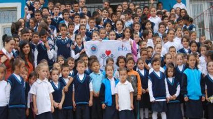 Sındırgı'da &Uuml;&ccedil; Okula Daha Beyaz Bayrak Verildi