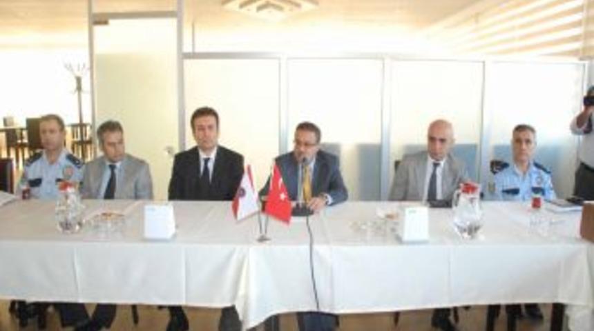 Kaymakam Su, Muhtarlarla Biraraya Geldi