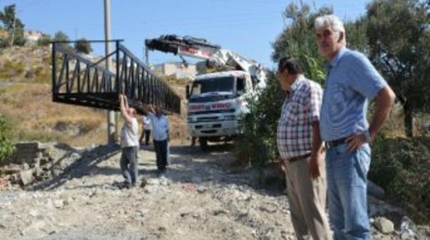 S&ouml;ke&rsquo;de Fevzipaşa Mahallesi&rsquo;nde Dere &Uuml;zerine Yaya K&ouml;pr&uuml;s&uuml;