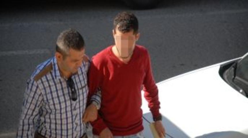 Vicdan Azabı &Ccedil;ekip 4 Yıl &Ouml;nceki Cinayetin Silahını Polise Teslim Etti