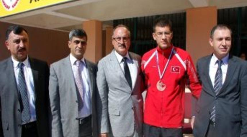 Adıyamanlı Sporcunun B&uuml;y&uuml;k Başarısı