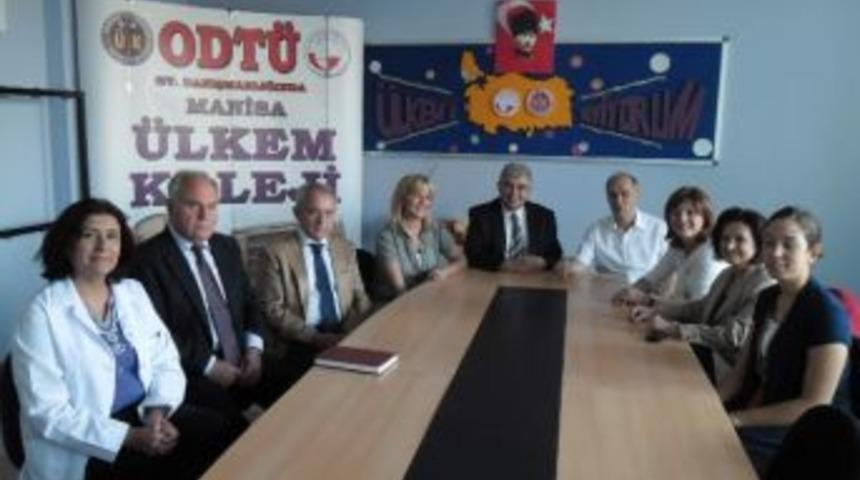 Odt&uuml; Koordinat&ouml;rleri &Uuml;lkem Koleji&rsquo;nde