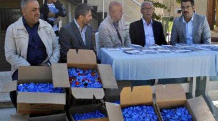 Cami Cemaati Engelliler I&ccedil;in 60 Bin Kapak Topladı