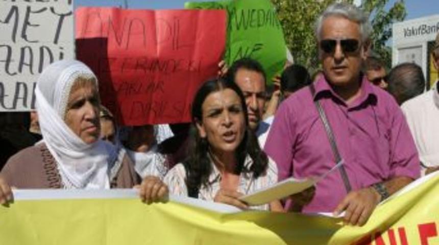 K&uuml;rk&ccedil;&uuml;ler Cezaevi &Ouml;n&uuml;nde A&ccedil;lık Grevine Destek Eylemi