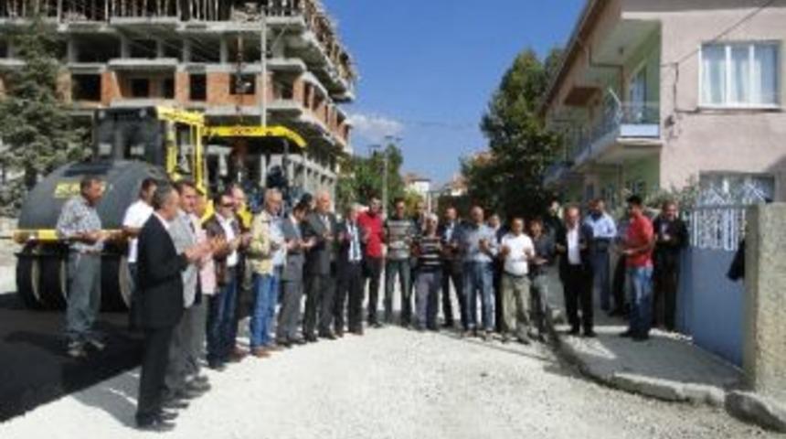Sungurlu Belediyesi 2. Etap Asfalt &Ccedil;alışmalarına Dualarla Başladı