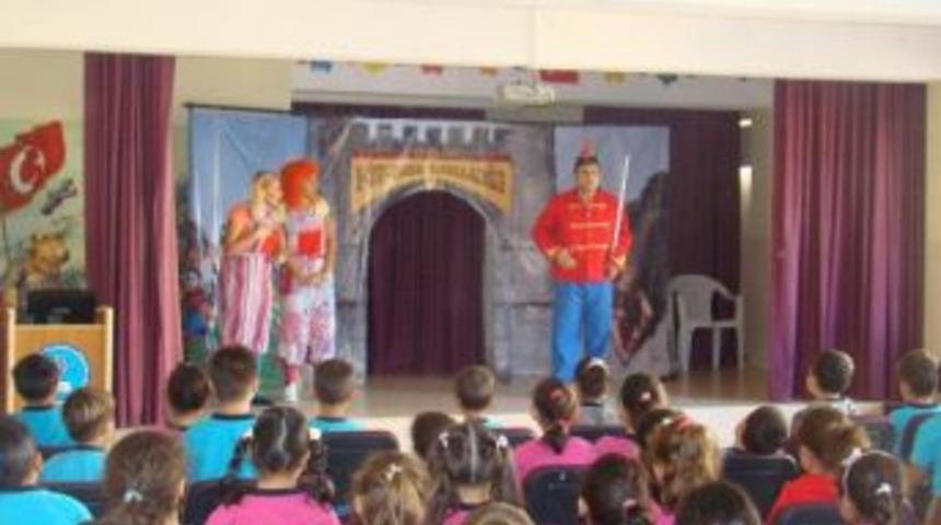 Kurşun Asker Kral Nossa'ya Karşı