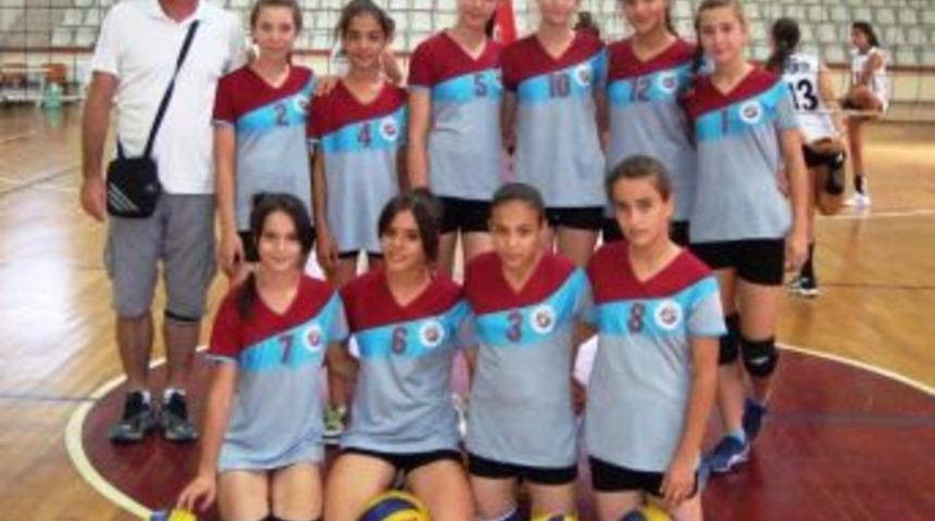 &Ouml;demişli Filenin Sultanları İlk Galibiyetini Aldı: 3-2