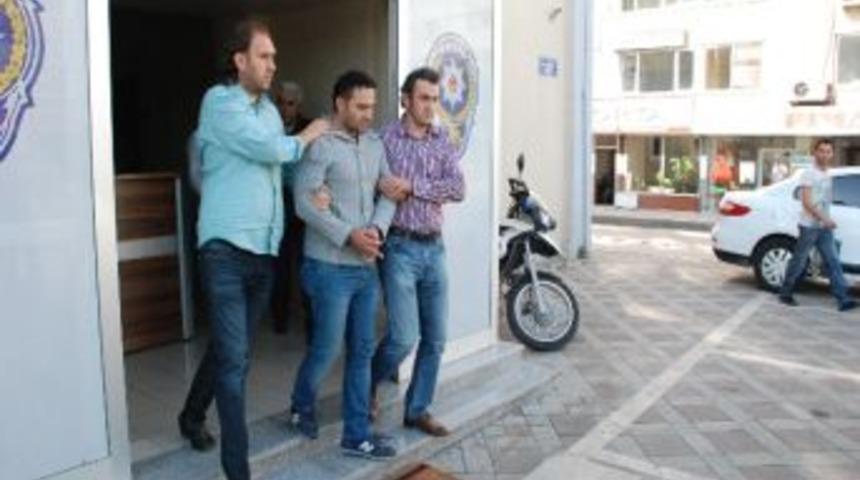 Masaj Salonuna Fuhuş Baskını