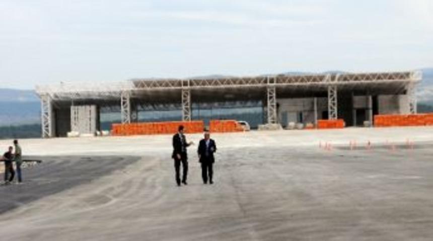 M&uuml;lkiye Başm&uuml;fettişi Diyarbakırlı, Kastamonu Havaalanını Gezdi