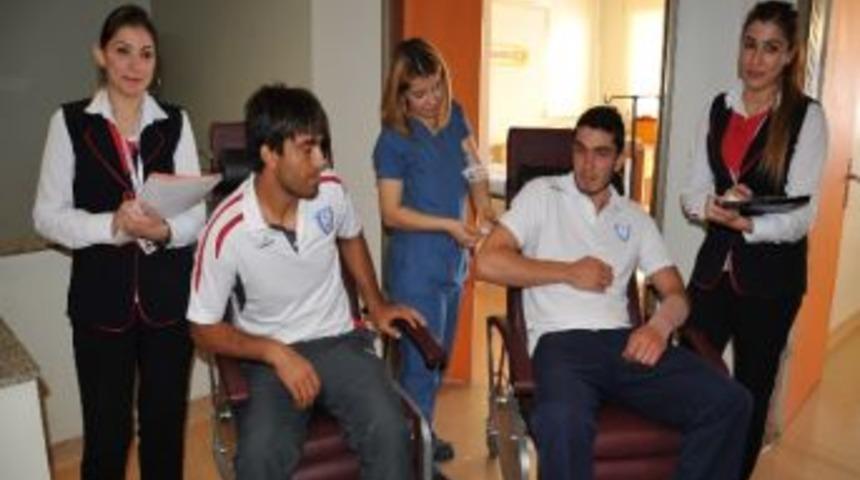 Şahinbey Belediye, Futbol Ve Voleybol Takımı Grip Aşısı Oldu