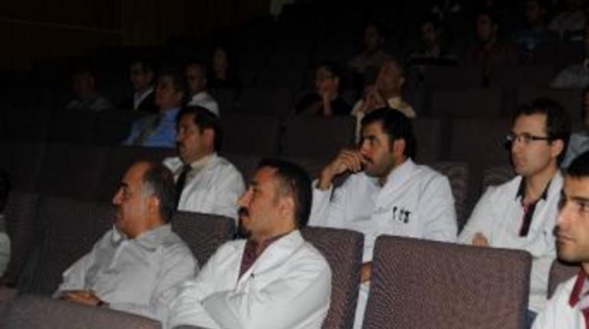 D&uuml;'de Kanser Ve Tedavi Y&ouml;ntemleri Konferansı