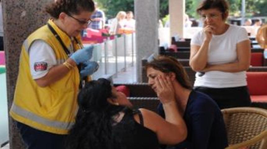 Antalya&rsquo;da Giyim Mağazasında Yangın