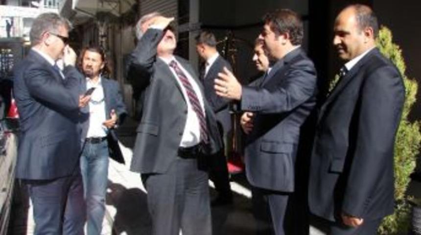 Vali Karaloğlu 4 Yıldızlı Menua Otel&rsquo;de İncelemelerde Bulundu