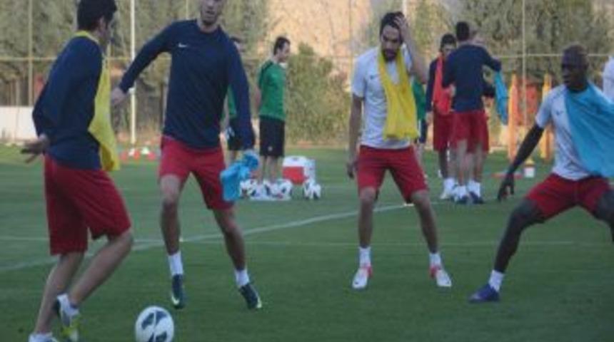 Gaziantepspor'da, Akhisar Belediyespor Ma&ccedil;ı Hazırlıklarını S&uuml;r&uuml;yor