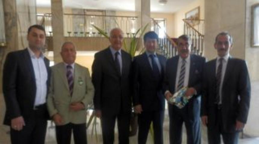 Başbakan Erdoğan'ı Ziyaret Eden Kırgız Vekil: Sen Avrasya'nın Da Liderisin