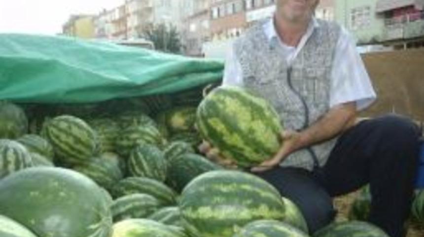 Yılın Son Karpuzları Satışa &Ccedil;ıktı