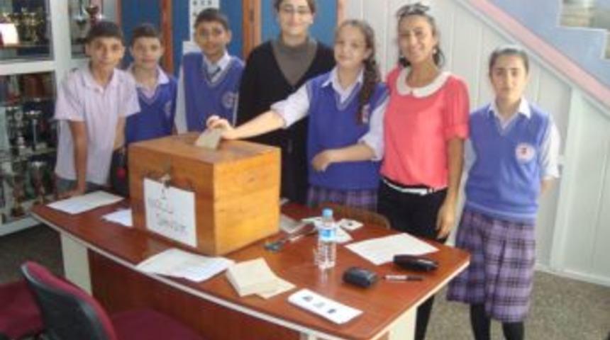 &Ouml;ğrencilerin Se&ccedil;im Heycanı