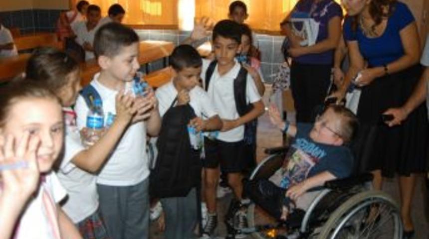 &ldquo;Camadam&rdquo; miniklerle sohbet etti