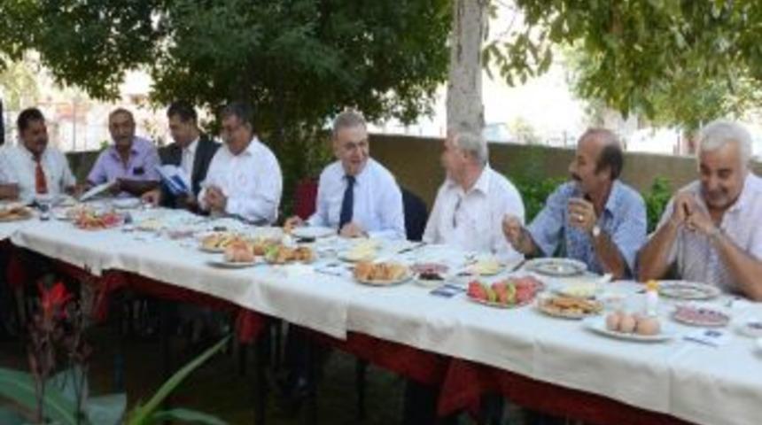 Bayraklılı Muhtarlar Konuştu; Başkan Kocaoğlu Dinledi