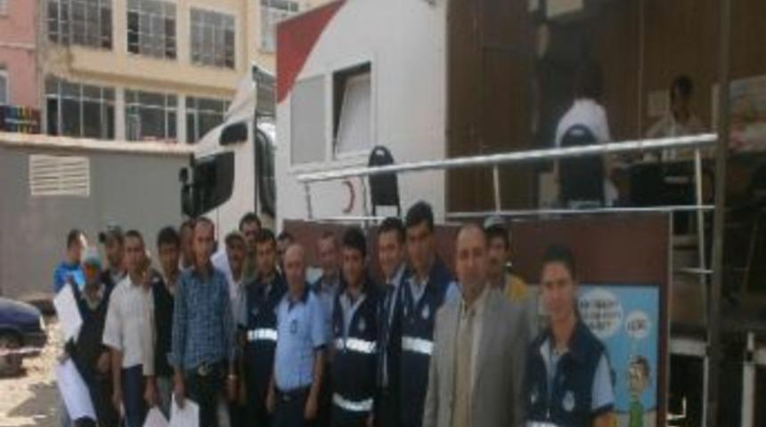 Simav&rsquo;da Zabıtadan Kan Bağış Kampanyasına Destek