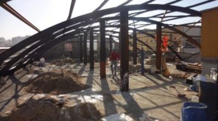 Belediyenin &Ccedil;atısı Kapatılıyor