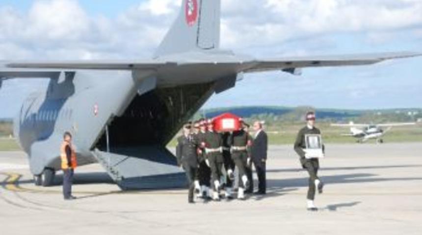 Şehit Er Yalçın’ın Cenazesi Sinop'a Getirildi