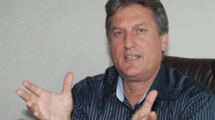 &Ouml;ztanrı&ouml;ver'den yasa eleştirisi