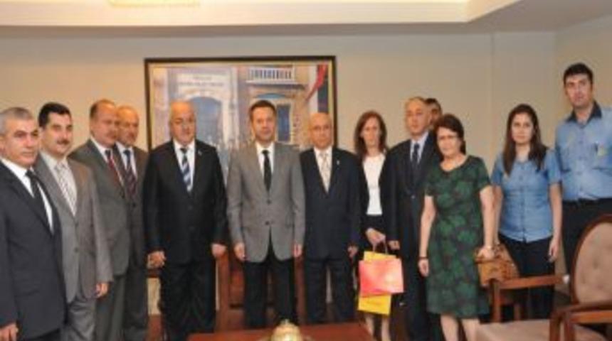 Postacılar, Vali Aksoy'a Kristal Mektupla Geldi