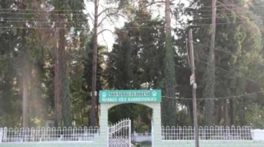 Akyazı&rsquo;daki Mezarlıklar Bayram Ziyaretlerine Hazır