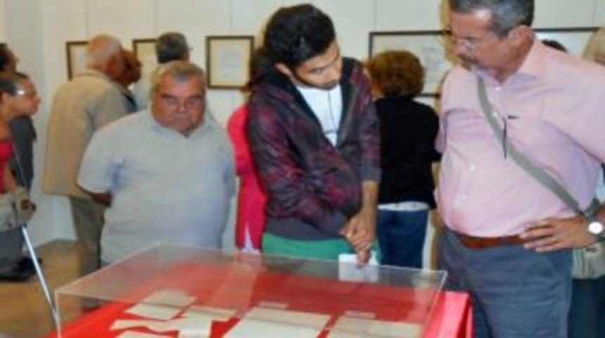 &Uuml;nl&uuml; Yazarların El Yazılarından Eserler S&ouml;ke&rsquo;de Sergileniyor