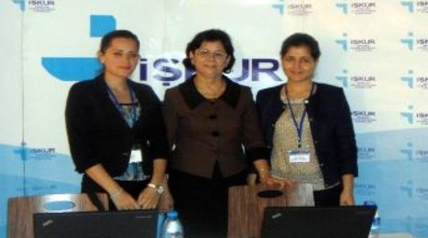 İşkur, Alışveriş Merkezinde Tanıtım Standı A&ccedil;tı