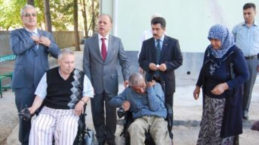 M&uuml;ft&uuml;l&uuml;kten Engellilere Ak&uuml;l&uuml; Ara&ccedil;