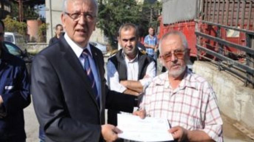 Kurban Kesmeyi &Ouml;ğrenip Sertifika Aldılar