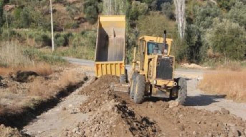 Burhaniye&rsquo;de Yeni Yollar A&ccedil;ılıyor