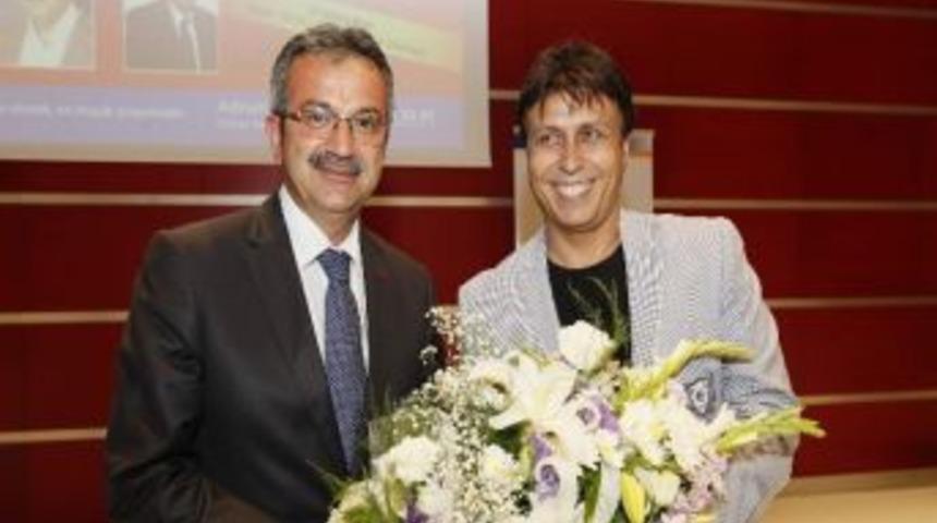 Gebze'de G&ouml;n&uuml;llere Dokunan Etkinlik