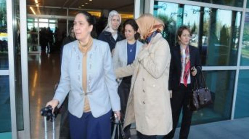 AK Partili Kadın Vekiller İstanbul Turuna &Ccedil;ıktı