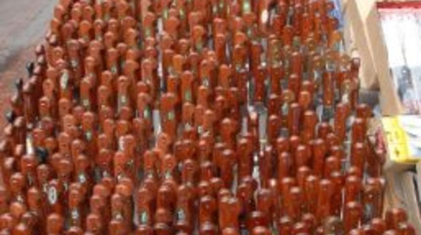 36 Yıldır Sadece Kurbanda Bı&ccedil;ak Satıyor