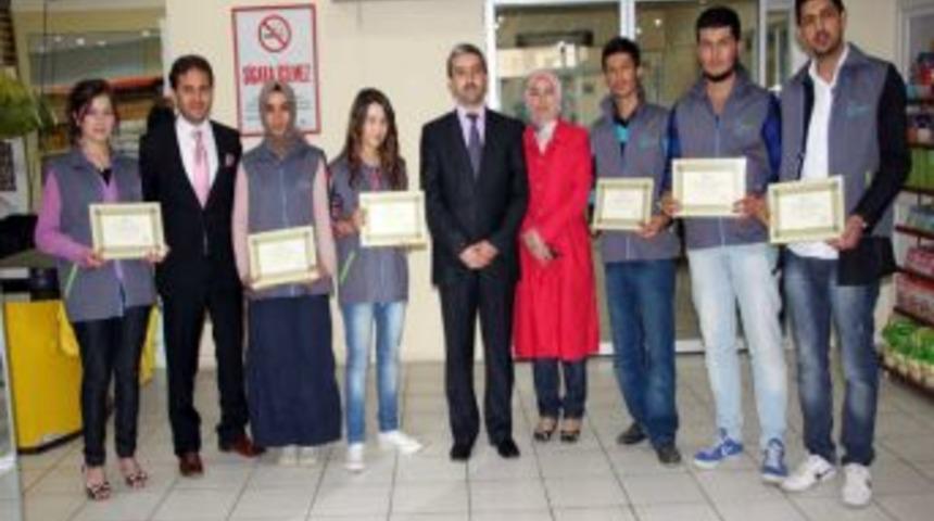 &Ouml;ğrencilerden Mahkum Annelerin &Ccedil;ocuklarına Yardım Eli