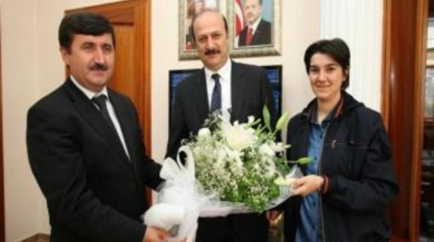 Ptt &Ccedil;alışanlarından Vali &Ouml;z&rsquo;e Ziyaret