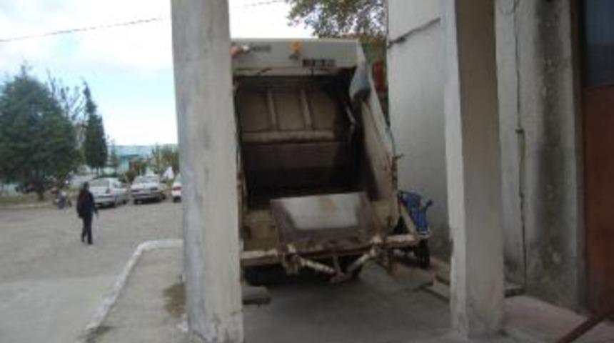 &Ccedil;&ouml;p Kokusu Bıktırdı