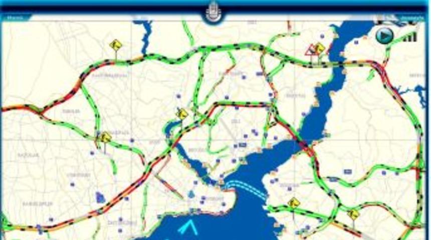 Trafik Kazaları İstanbul Trafiğini Durma Noktasına Getirdi